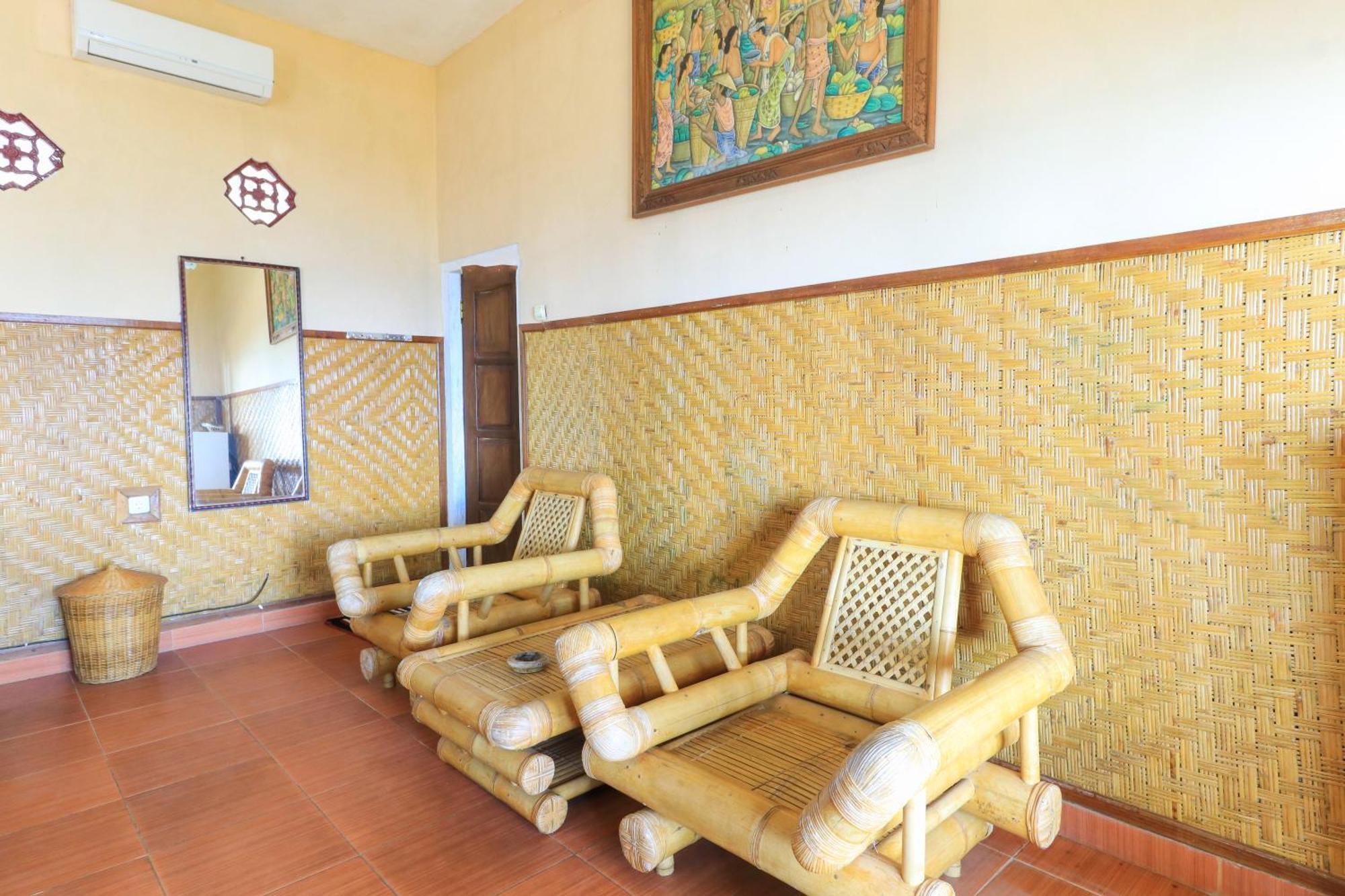 Hotel Tara Bar & Resto Air Sanih Kubutambahan  Zimmer foto