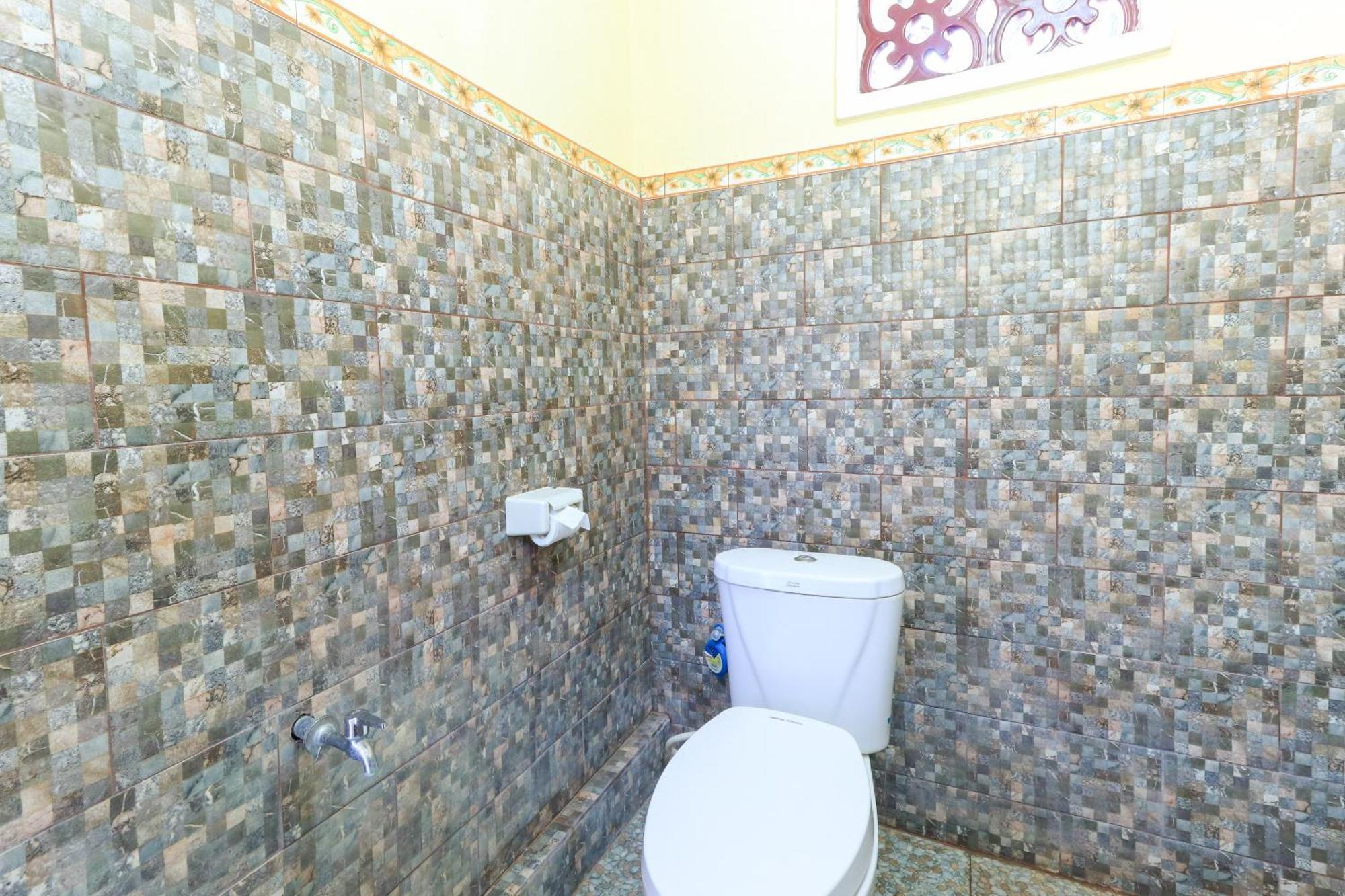 Hotel Tara Bar & Resto Air Sanih Kubutambahan  Zimmer foto